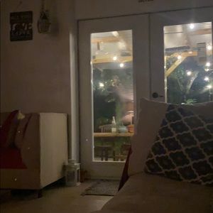 Meet your Posher, Valente